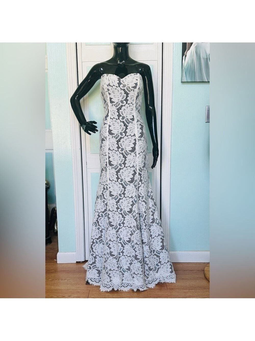 Size 10 Ivory Black Lace Wedding Dress Bridal Gown Corset Lace up back NWT